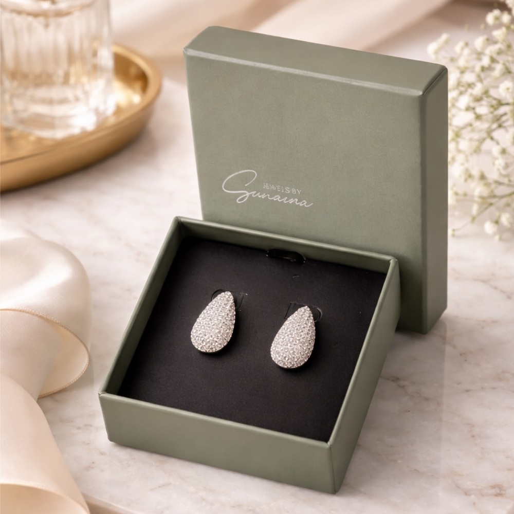 NEW Jewels by Sunaina NARINA STUDS